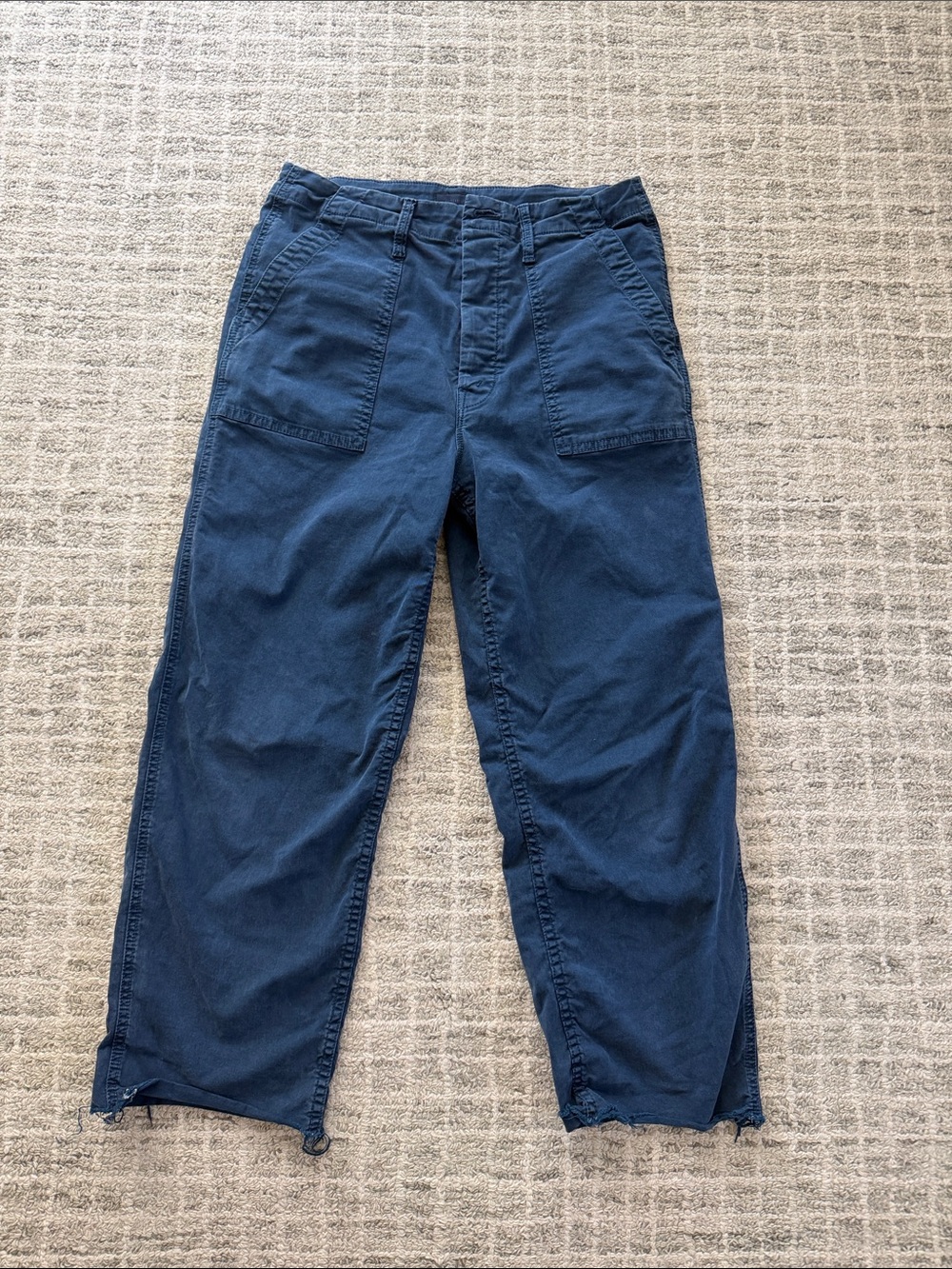 Mother patch pocket ankle fray, blue, 27